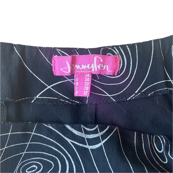 black spiral skirt - Picture 2 of 2